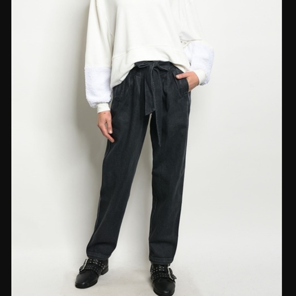 Very J Wide Leg High Paper Bag Waist Relaxed Fit Black Jeans Size Sm Md & Lg NWT - Picture 3 of 10